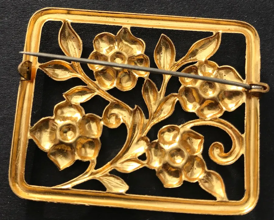 1940s Framed Gold Flowers Brooch