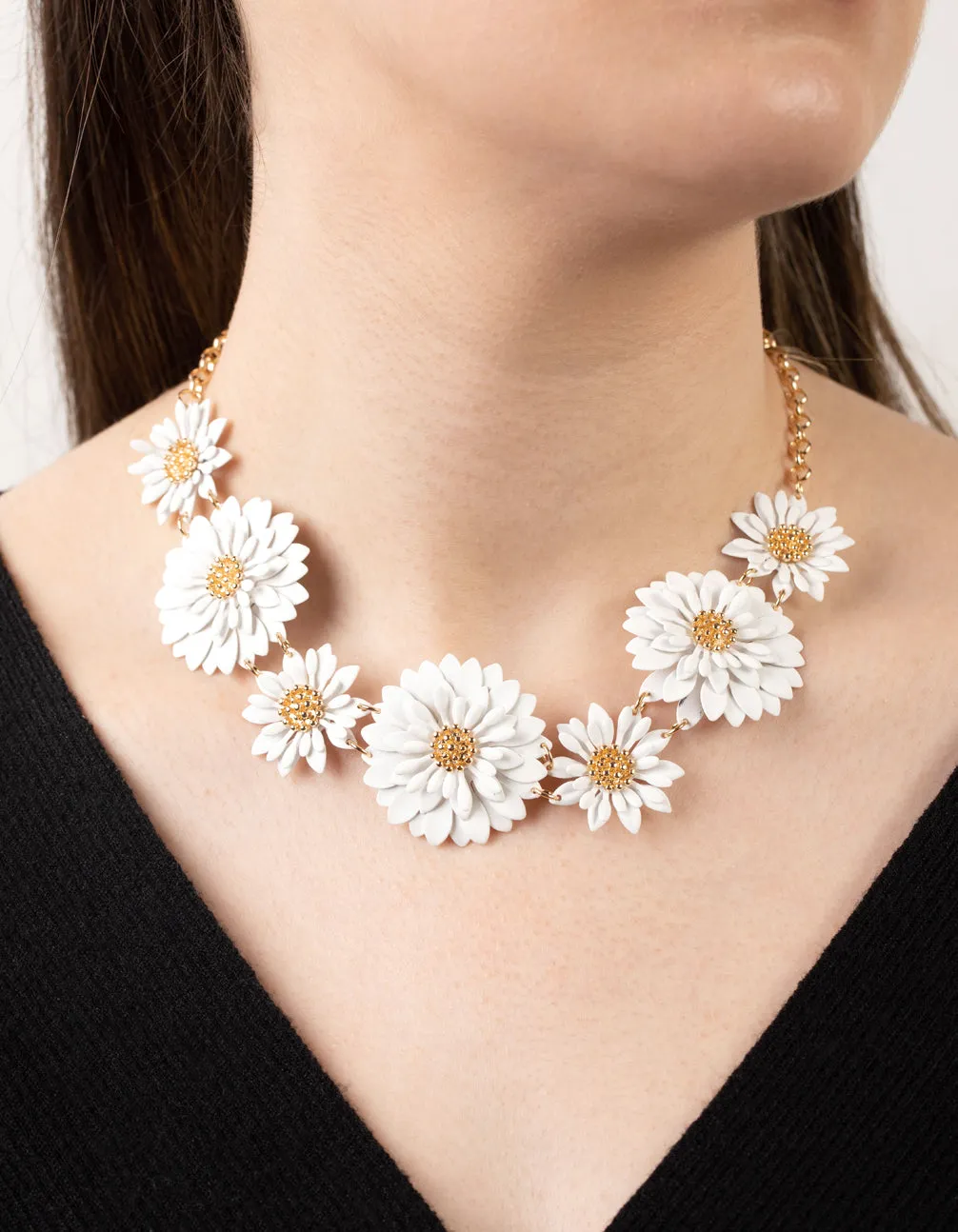 Gold White Daisy Necklace