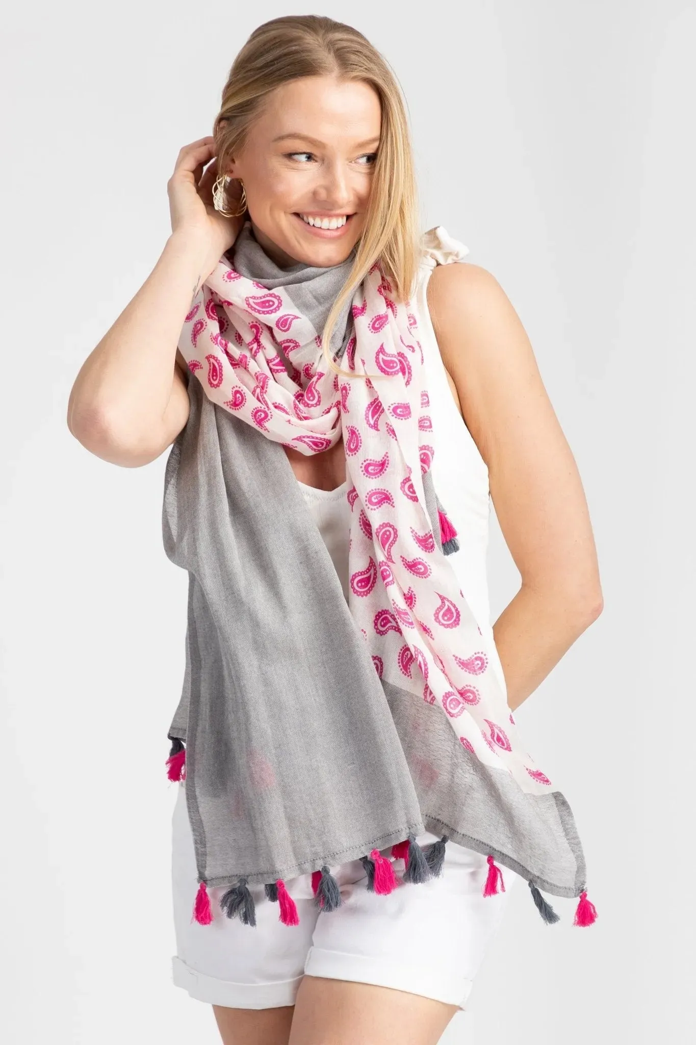 Paisley Pattern Print Scarf with Tassel Fringe