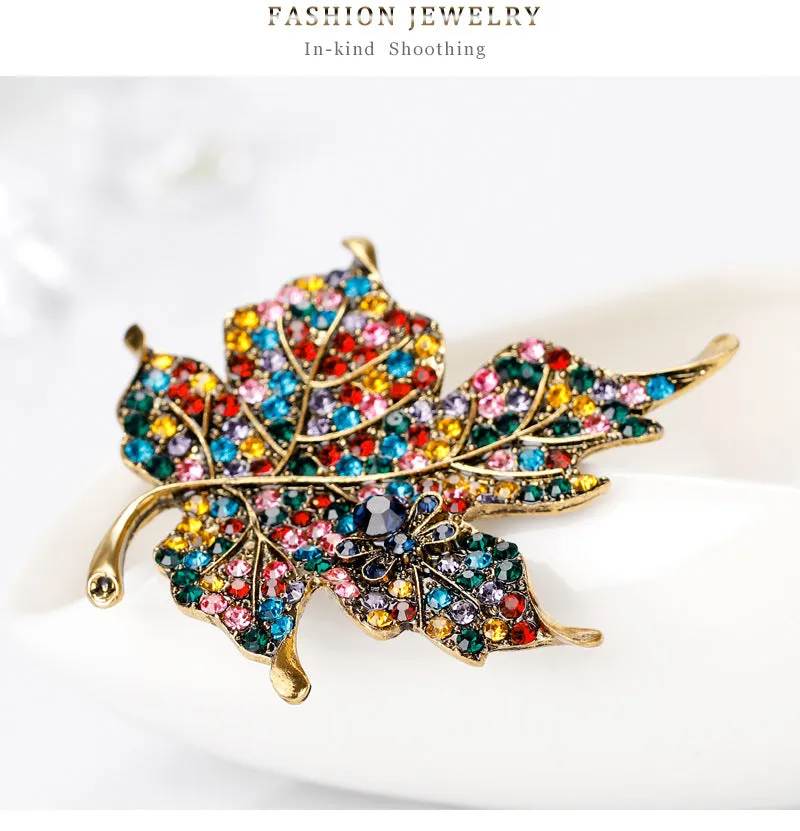 SB141 - Maple leaf brooch