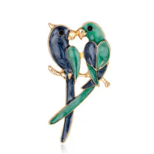 SB157 - Parrot brooch