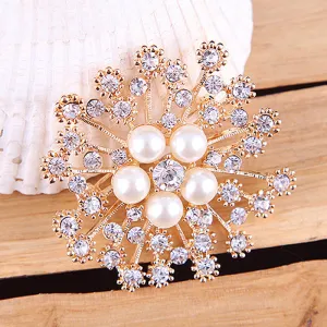 XSB029 - Pearl Flower Brooch